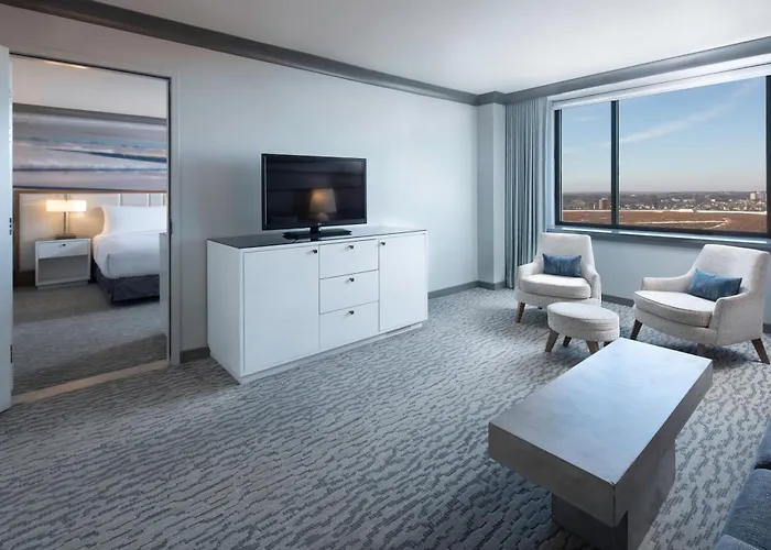 The Lofton Hotel Minneapolis, Tapestry Collection By Hilton