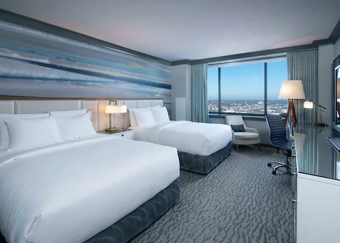 The Lofton Hotel Minneapolis, Tapestry Collection By Hilton