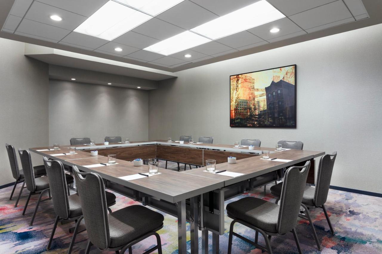 Hotel The Lofton Minneapolis, Tapestry Collection By Hilton 4*
