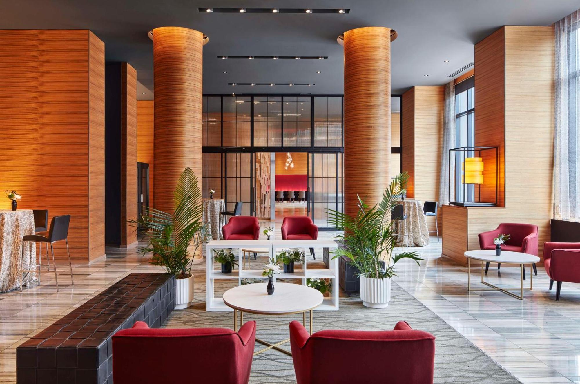The Lofton Minneapolis, Tapestry Collection By Hilton Hotel